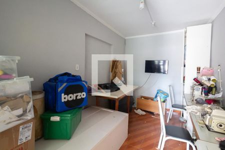 Casa à venda com 298m², 5 quartos e 3 vagasQuarto de Serviço