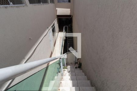 Casa à venda com 298m², 5 quartos e 3 vagasEscada