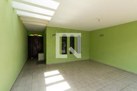 Casa à venda com 172m², 3 quartos e 2 vagasGaragem