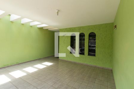 Casa à venda com 172m², 3 quartos e 2 vagasGaragem