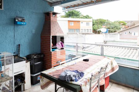 Casa de condomínio para alugar com 119m², 3 quartos e 1 vaga Casa de condomínio para alugar com 119m², 3 quartos e 1 vagaChurrasqueira