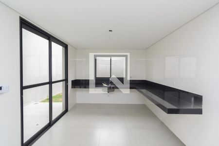 Casa à venda com 286m², 3 quartos e 2 vagasCozinha
