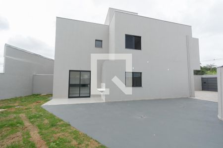 Casa à venda com 286m², 3 quartos e 2 vagasQuintal e Área de Serviços