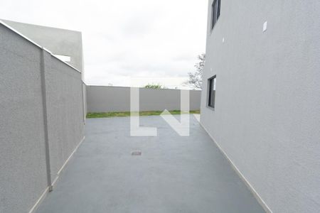 Casa à venda com 286m², 3 quartos e 2 vagasQuintal e Área de Serviços