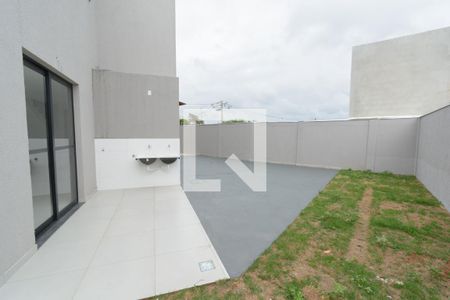 Casa à venda com 286m², 3 quartos e 2 vagasQuintal e Área de Serviços