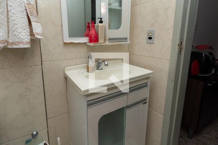 Casa à venda com 80m², 3 quartos e sem vagaBanheiro Social