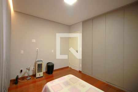 Apartamento à venda com 420m², 4 quartos e 5 vagasQuarto 1