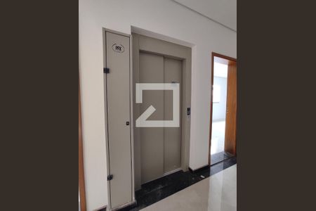 Apartamento à venda com 60m², 2 quartos e 1 vagaElevador