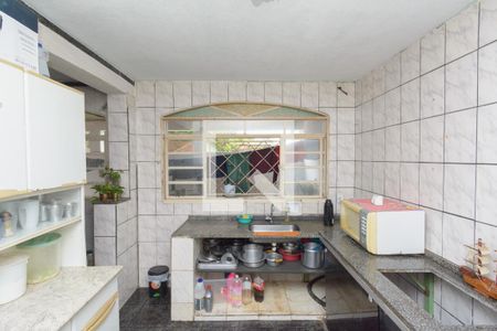 Casa à venda com 200m², 5 quartos e 3 vagasCasa 2 - Cozinha e Área de Serviço