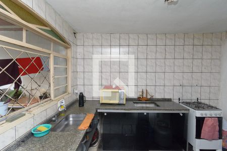 Casa à venda com 200m², 5 quartos e 3 vagasCasa 2 - Cozinha e Área de Serviço