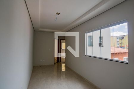 Apartamento à venda com 105m², 2 quartos e 1 vaga Apartamento à venda com 105m², 2 quartos e 1 vagaSala