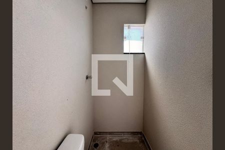 Apartamento à venda com 94m², 2 quartos e 1 vaga Apartamento à venda com 94m², 2 quartos e 1 vagaLavabo