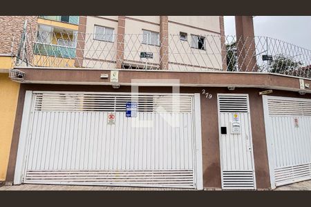 Apartamento à venda com 45m², 2 quartos e 1 vaga Apartamento à venda com 45m², 2 quartos e 1 vagaFachada