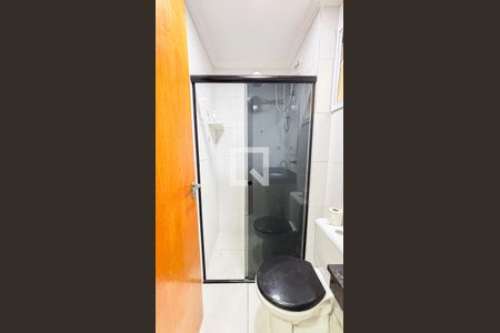 Apartamento à venda com 45m², 2 quartos e 1 vaga Apartamento à venda com 45m², 2 quartos e 1 vagaBanheiro