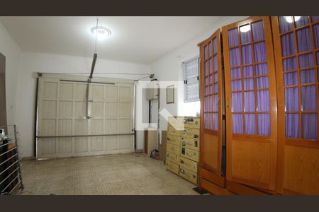 Casa à venda com 268m², 4 quartos e 3 vagasQuarto de Serviço