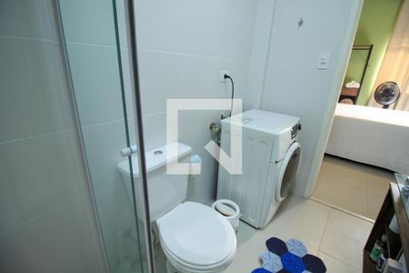 Banheiro e área de serviço de kitnet/studio à venda com 1 quarto, 37m² em Brás, São Paulo
