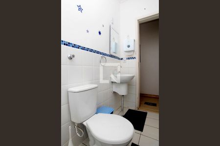 Casa à venda com 230m², 3 quartos e 4 vagasBanheiro 1