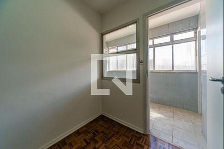Apartamento à venda com 105m², 3 quartos e 1 vaga Apartamento à venda com 105m², 3 quartos e 1 vagaQuarto de Serviço