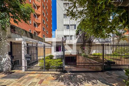 Apartamento à venda com 105m², 3 quartos e 1 vaga Apartamento à venda com 105m², 3 quartos e 1 vagaFachada e portaria