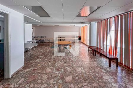 Apartamento à venda com 105m², 3 quartos e 1 vaga Apartamento à venda com 105m², 3 quartos e 1 vagaÁrea comum - Salão de festas