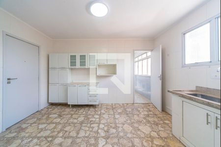 Apartamento à venda com 105m², 3 quartos e 1 vaga Apartamento à venda com 105m², 3 quartos e 1 vagaCozinha