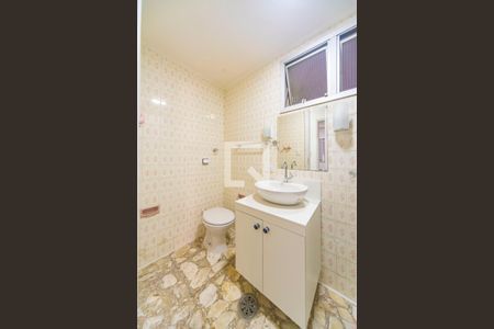 Apartamento à venda com 105m², 3 quartos e 1 vaga Apartamento à venda com 105m², 3 quartos e 1 vagaBanheiro Social