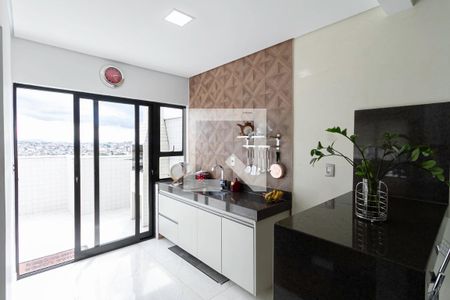 Apartamento à venda com 145m², 2 quartos e 2 vagasCobertura - Área gourmet 