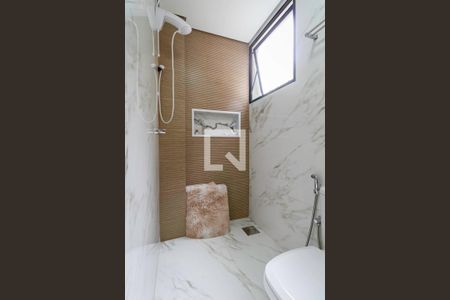 Apartamento à venda com 145m², 2 quartos e 2 vagasBanheiro social 