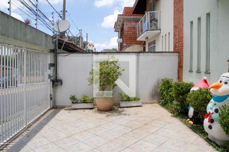 Casa à venda com 210m², 3 quartos e 3 vagas Casa à venda com 210m², 3 quartos e 3 vagasÁrea Externa