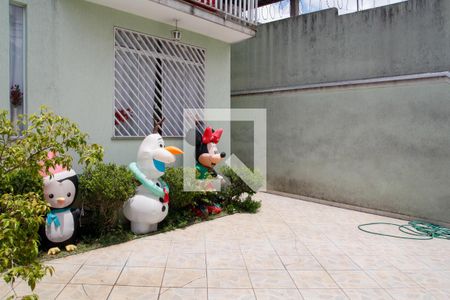 Casa à venda com 210m², 3 quartos e 3 vagas Casa à venda com 210m², 3 quartos e 3 vagasÁrea Externa