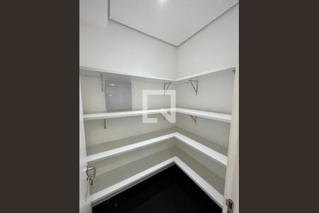 Despensa de apartamento para alugar com 3 quartos, 108m² em Centro, Campinas