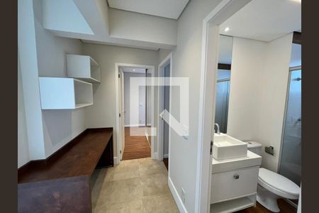 Corredor de apartamento para alugar com 3 quartos, 108m² em Centro, Campinas