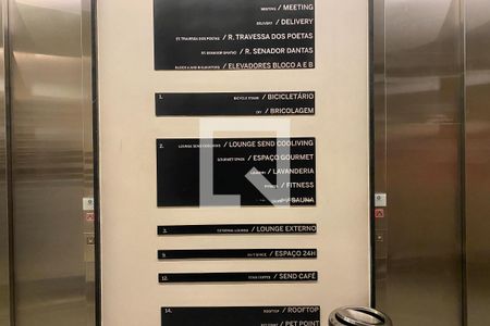 Apartamento à venda com 69m², 1 quarto e sem vagaÁrea comum