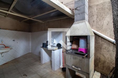 Casa à venda com 200m², 5 quartos e 2 vagasChurrasqueira