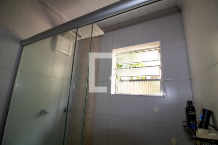 Casa à venda com 200m², 5 quartos e 2 vagasBanheiro 2