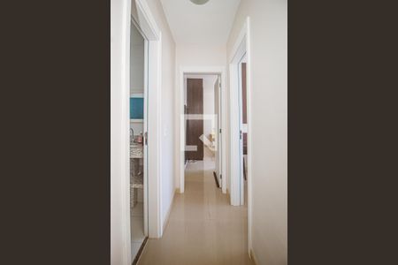 Corredor de apartamento à venda com 2 quartos, 56m² em Partenon, Porto Alegre