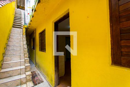 Casa para alugar com 60m², 2 quartos e sem vaga Casa para alugar com 60m², 2 quartos e sem vagaCorredor externo