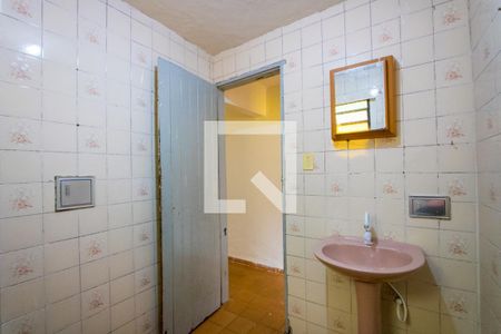 Casa para alugar com 60m², 2 quartos e sem vaga Casa para alugar com 60m², 2 quartos e sem vagaBanheiro