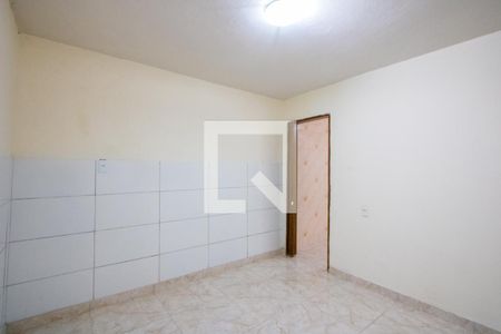 Quarto 1 de casa para alugar com 2 quartos, 60m² em Jardim Marek, Santo André