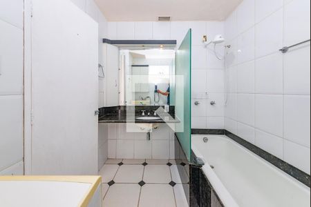 Apartamento à venda com 89m², 2 quartos e sem vagaBanheiro