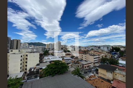 Apartamento para alugar com 66m², 2 quartos e 1 vagaVista