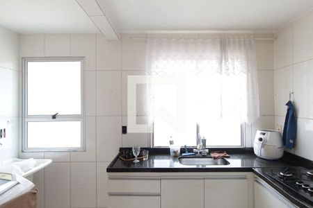 Apartamento à venda com 60m², 3 quartos e 2 vagasCozinha e Área de Serviço