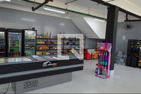 Apartamento para alugar com 55m², 2 quartos e 1 vaga Apartamento para alugar com 55m², 2 quartos e 1 vagaMini Mercado