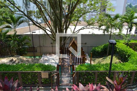 Apartamento para alugar com 55m², 2 quartos e 1 vaga Apartamento para alugar com 55m², 2 quartos e 1 vagaÁrea comum - Playground