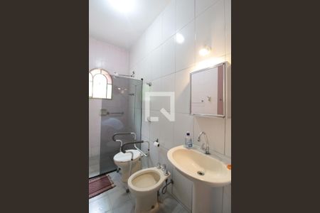Casa para alugar com 200m², 4 quartos e 5 vagasBanheiro Social