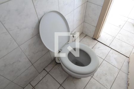 Casa para alugar com 200m², 4 quartos e 5 vagasBanheiro de Serviço 1
