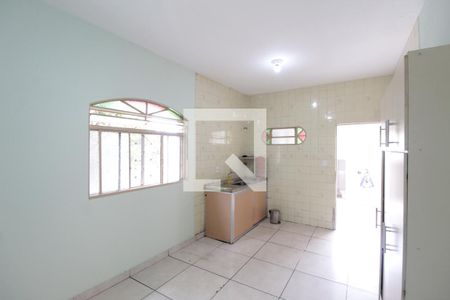 Casa para alugar com 200m², 4 quartos e 5 vagasCozinha