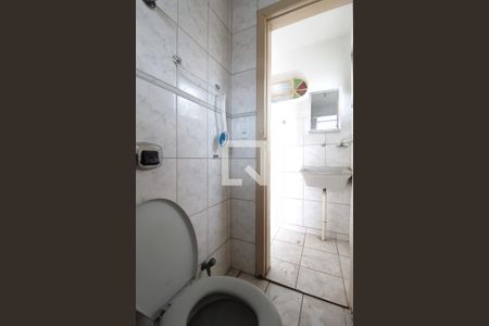 Casa para alugar com 200m², 4 quartos e 5 vagasBanheiro de Serviço 1