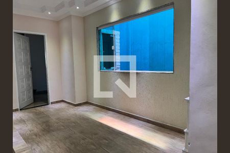 Casa à venda com 180m², 2 quartos e sem vagaÁrea de circulação 