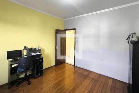 Casa à venda com 176m², 3 quartos e 2 vagas Casa à venda com 176m², 3 quartos e 2 vagasQuarto